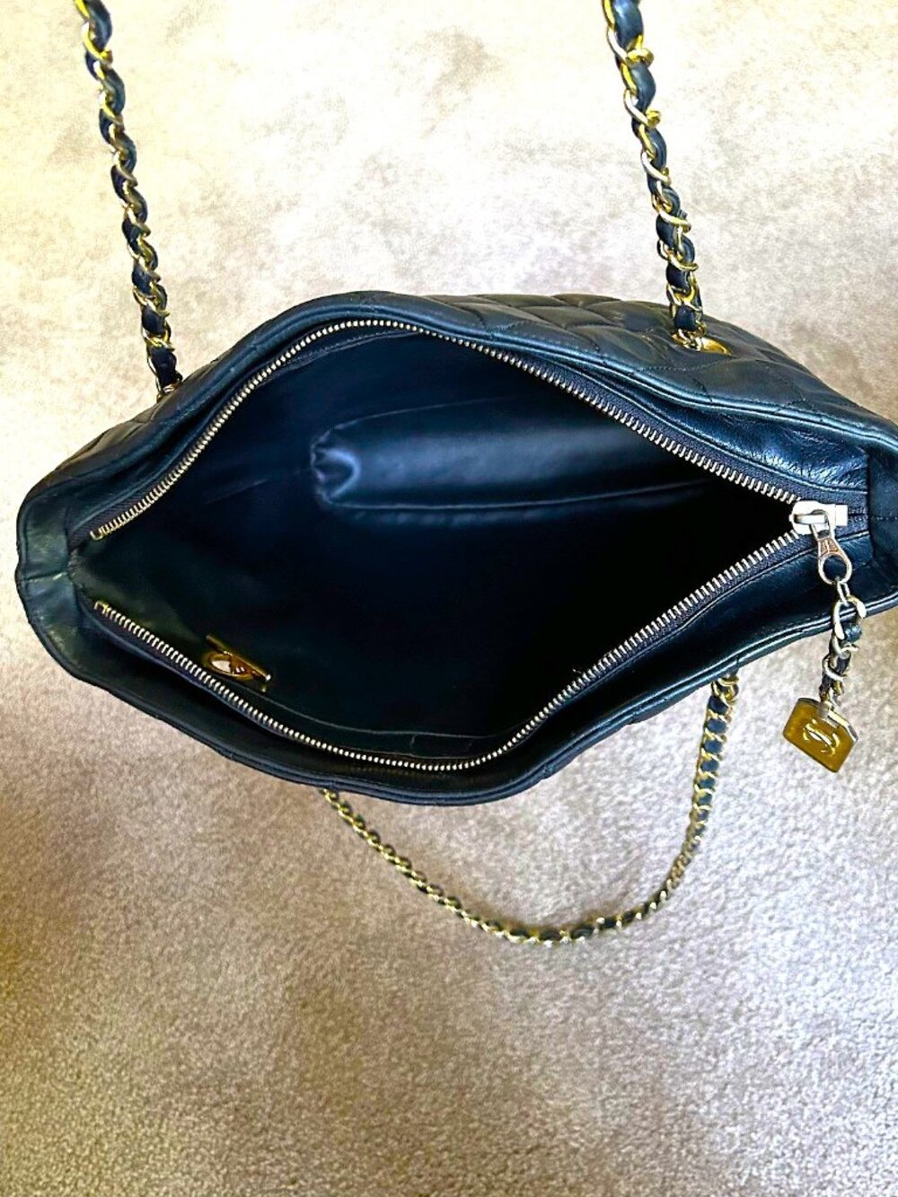 CHANEL Quilted Lambskin Shoulder Bag, Black - Picture 10 of 16